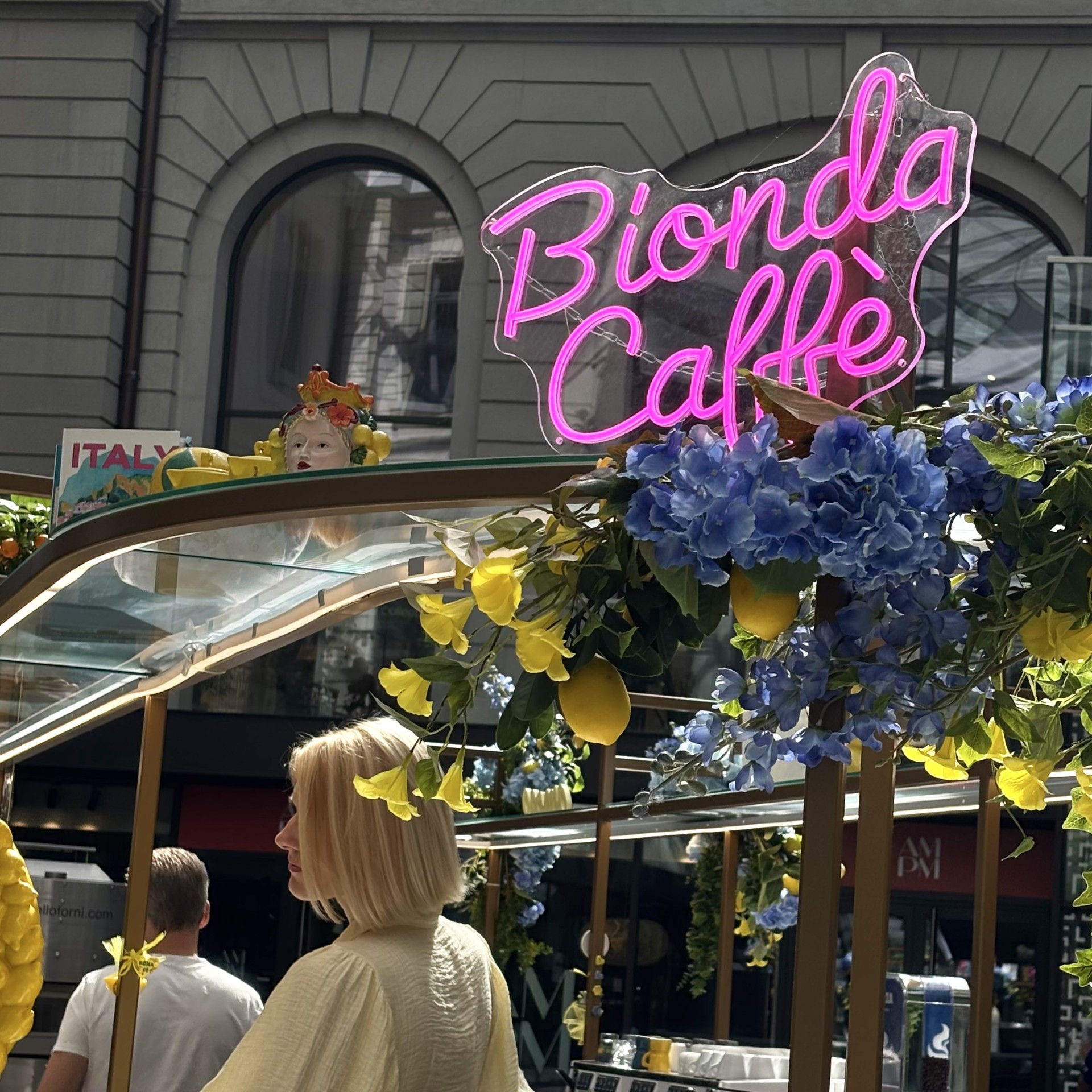 Bionda Caffè